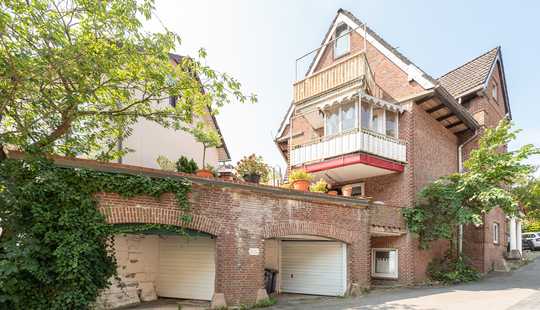 Bild von Modernisierungsbedürftiges Mehrfamilienhaus im Treppenviertel zu erwerben!