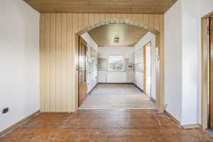 Zweifamilienhaus in Jüchen Hochneukirch – 110m² Wohnfläche auf großem Grundstück – Die vollständige Adresse der Immobilie erhältst du vom Anbieter., 41363 Jüchen – Vorschaubild 9
