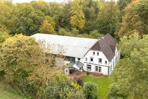 Wo Ruhe ein Zuhause hat - Stilvoller Resthof in Traumlage – Die vollständige Adresse der Immobilie erhältst du vom Anbieter., 25693 Volsemenhusen – Vorschaubild 1