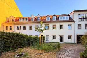 +Seltene Gelegenheit in der Dresdner Neustadt: Bezugsfreie 2-Zimmer-Wohnung im ruhigen Hinterhaus+