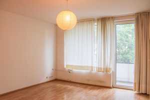 Teilrenovierte Wohnung Nähe Ku'damm!  – Berlin – Vorschaubild 2