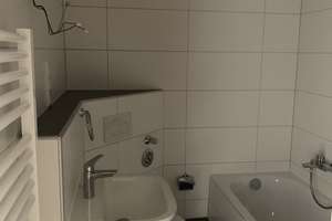 Gemütliches Zuhause mit modernem Badezimmer - perfekt für Singles! – Burgkmairstr. 3, 90408 Uhlandstraße, Nürnberg – Vorschaubild 4