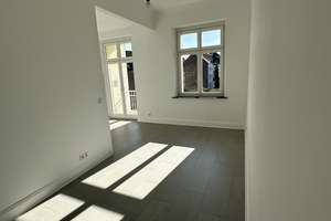 Sanierte 2-Raum-Wohnung mit Balkon in Leverkusen