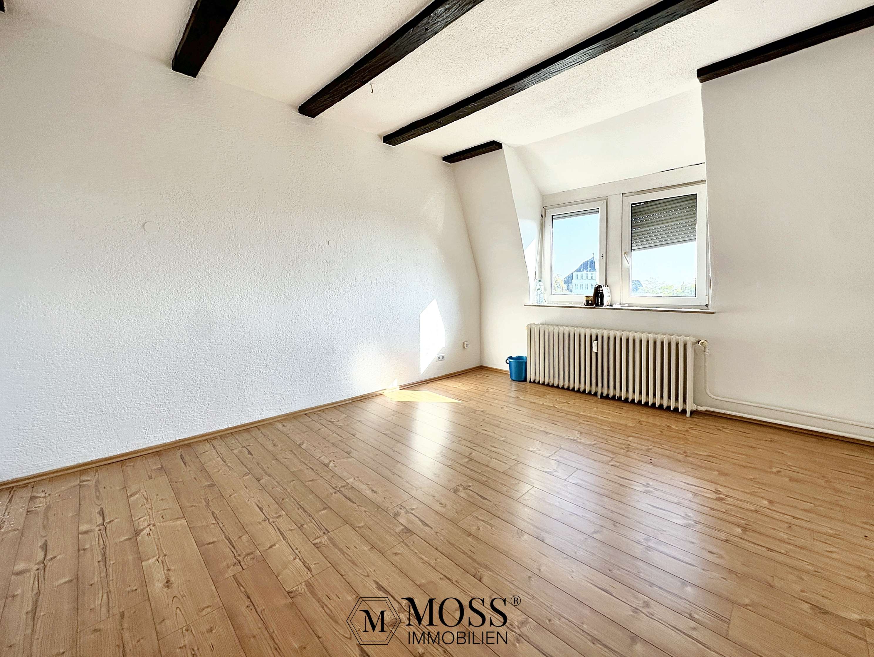 Immobilie in Butzbach - Sanierungsbedürftige 5 Zimmer Altbauwohnung in Zentrumsnähe - Bild 3