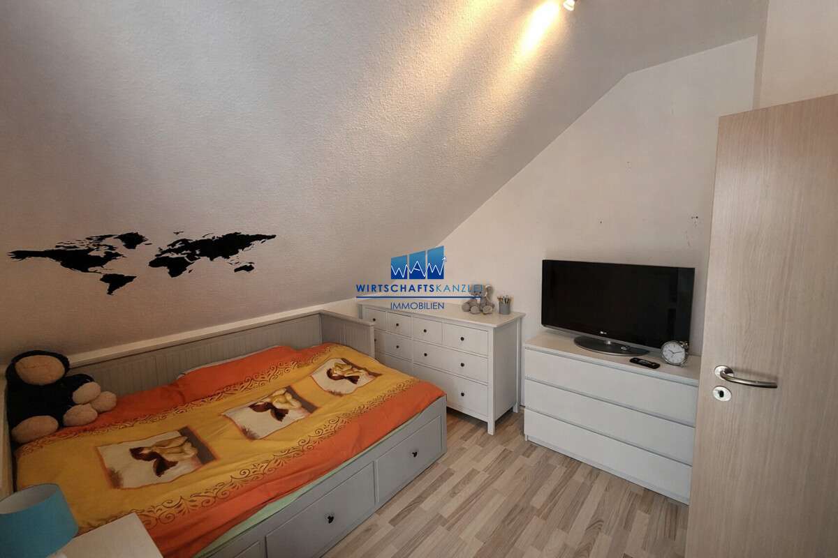 Immobilie in Mühlhausen im Täle - Freistehendes Einfamilienhaus mit großen Garten und Terrasse - Bild 4