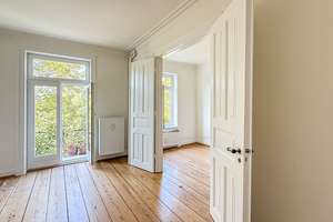 Altbaucharme mit Südwestbalkon – 3 Zimmer im Generalsviertel – Die vollständige Adresse der Immobilie erhältst du vom Anbieter., 20253 Hoheluft-West, Hamburg – Vorschaubild 6