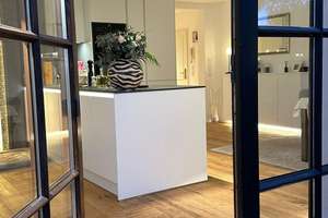 Ihr neues Zuhause mit Gartenidylle - Stilvolle Erdgeschosswohnung in charmantem Hofensemble