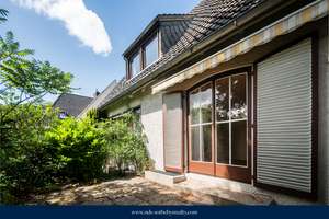 Ruhig & grün in Schwachhausen – Haus mit großem Garten und Entwicklungspotenzial – Die vollständige Adresse der Immobilie erhältst du vom Anbieter., 28211 Radio Bremen, Bremen – Vorschaubild 1