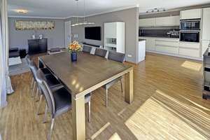 Exklusive 5-Zimmer-Maisonette-Wohnung direkt am Bajuwarenpark – Marianne-Plehn-Str. 36, 81825 Gartenstadt Trudering, München – Vorschaubild 6