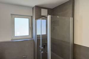 Erstbezug | 3,5-Zimmer | über den Dächern | Einbauküche | Balkon | Einzelgarage | KFW55 | ER-Zentrum – Anton-Bruckner-Straße 10, 91052 Röthelheim, Erlangen – Vorschaubild 25
