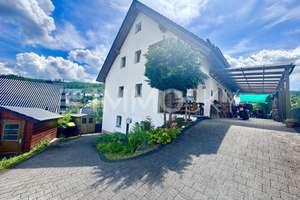 Charmantes Zweifamilienhaus Vermieten unter einem Dach – Die vollständige Adresse der Immobilie erhältst du vom Anbieter., 57072 Seelbach, Siegen – Vorschaubild 1