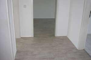 Frei ab 1.8.25  + Balkon an der Küche + 3. OG + Haus mit Aufzug** – Matthesstraße 80, 9113 Chemnitz – Vorschaubild 9