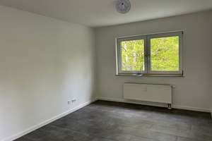 Renovierte 2-Zimmer Wohnung mit Balkon und Stellplatz – Salinenstraße 62, 97688 Bad Kissingen – Vorschaubild 2