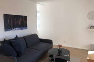 Exklusive und möblierte 1-Zimmer-Wohnung mit Fernblick-Balkon und EBK in Fürth – Wolfringstrasse 1, 90765 Ronhof, Kronach, Fürth – Vorschaubild 2