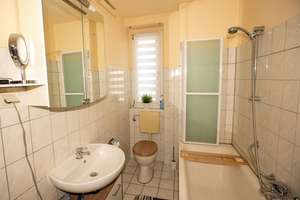 3-Familienhaus in Berlin Falkensee auf 1324 m² Grundstück mit viel Potential. – Die vollständige Adresse der Immobilie erhältst du vom Anbieter., 14612 Falkensee – Vorschaubild 8