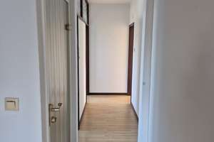 Bonn - Auerberg - helle, schön geschnittene 3 Zimmer Wohnung mit großem Balkon – Die vollständige Adresse der Immobilie erhältst du vom Anbieter., 53117 Auerberg, Bonn – Vorschaubild 7