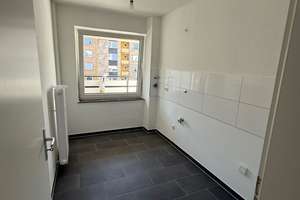 Zentral Wohnen mit Balkon! – Berliner Str. 141, 42277 Oberbarmen, Wuppertal – Vorschaubild 2