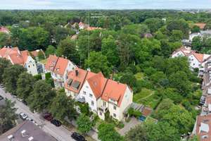 Historische Stadtvilla von 1902 mit großem Raumangebot, viel Charme und Gartenidyll – Die vollständige Adresse der Immobilie erhältst du vom Anbieter., 80639 Nymphenburg, München – Vorschaubild 2