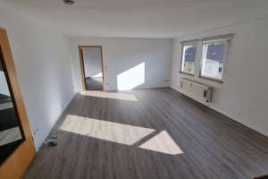 3-Zimmer DG Wohnung mit großer Wohnküche in ruhiger Wohnstaße im Süden von Braunschweig – Lessingstraße 2, 38122 Rüningen, Braunschweig – Vorschaubild 2