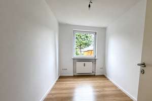 Familienfreundliche ruhige 4-Zimmer-Wohnung mit schönem Garten in Pöring - frei – Die vollständige Adresse der Immobilie erhältst du vom Anbieter., 85604 Zorneding – Vorschaubild 7