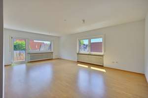 Sonnige 3-Zimmer-Wohnung mit Balkon und Garage im gewachsenen Wohngebiet von Nürnberg-Altenfurt – Die vollständige Adresse der Immobilie erhältst du vom Anbieter., 90475 Altenfurt, Moorenbrunn, Nürnberg – Vorschaubild 3