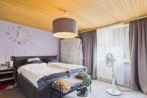 Solides 2‑Parteienhaus in Schandelah, 167m² Wohnfläche, Keller, 2 Garagen, zeitlose Klinkerfassade – Die vollständige Adresse der Immobilie erhältst du vom Anbieter., 38162 Cremlingen – Vorschaubild 3