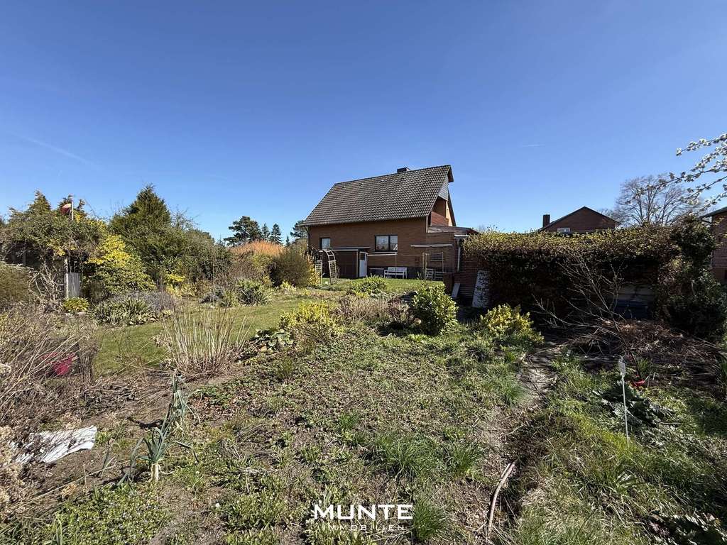 Immobilie in Vordorf - Gepflegtes Einfamilienhaus mit großem Grundstück - Bild 0