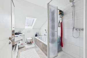 Luxus-MFH in Regensburg – kernsaniert, Garten, Pool & PV-Anlage auf Neubauniveau! – Die vollständige Adresse der Immobilie erhältst du vom Anbieter., 93055 Burgweinting-Harting, Regensburg – Vorschaubild 44