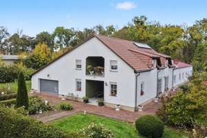 Wohnraum für alle: Großes 7-Zimmer-EFH & 3 Mietwohnungen auf einem Grundstück vereint – Die vollständige Adresse der Immobilie erhältst du vom Anbieter., 16303 Schwedt/Oder – Vorschaubild 1
