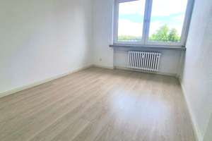 Inrath: Perfekte 4 Zimmer ETW mit großem Sonnenbalkon und grünem Ausblick, Garage möglich – Die vollständige Adresse der Immobilie erhältst du vom Anbieter., 47803 Inrath/Kliedbruch, Krefeld – Vorschaubild 17