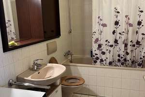 Schicke 2-Zimmer-Wohnung mit  Aufzug, Balkon und TG-Stellplatz, ideal für Single! – Sprödentalstraße 88, 47799 Cracau, Krefeld – Vorschaubild 3