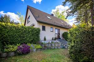 **Viel Platz für Familie & Zukunft – Mehrgenerationenhaus mit drei Wohneinheiten**