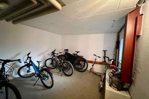Gefragte Wohnungsgröße im Denkmalensemble! Vermietete 4-Zimmer-Wohnung mit Balkon und Stellplatz – Die vollständige Adresse der Immobilie erhältst du vom Anbieter., 1219 Strehlen, Dresden – Vorschaubild 9