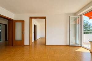 Urdenbach: Gepflegte 3-Zimmer-Wohnung mit Süd-Ost-Balkon, Aufzug & Tiefgarage – Die vollständige Adresse der Immobilie erhältst du vom Anbieter., 40593 Urdenbach, Düsseldorf – Vorschaubild 4
