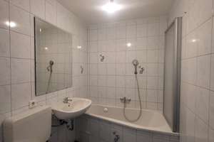 *Großzügiges Wohnglück*  6 Raumwohnung + Einbauküche + 2 Bäder + 2 Balkone! – Hans-Grade-Straße 95, 39130 Neu Olvenstedt, Magdeburg – Vorschaubild 4