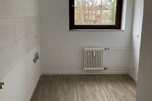 97021/112 Attraktive 3-Zi.-Wohnung über den Dächern von Bonn-Holzlar mit Weitblick! – Finkenweg 20, 53229 Holzlar, Bonn – Vorschaubild 10
