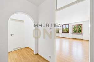 Stilvoll sanierte 3-Zimmer-Altbauwohnung direkt an der Donau mit TG-Stellplatz – Die vollständige Adresse der Immobilie erhältst du vom Anbieter., 93047 Innenstadt, Regensburg – Vorschaubild 9
