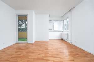 Im Herzen des grünen Tempelhofs    helle 2,5 Zi-Whg mit 2 Balkonen und Stellplatz mit Grundbuchblatt – Friedrich-Wilhelm-Str. 55-56, 12103 Tempelhof, Berlin – Vorschaubild 2
