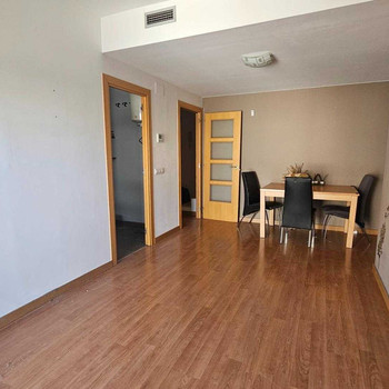 DUPLEX MIT STELLPLATZ UND KELLER IN VILAJUÏGA