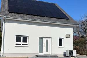 Moderner Neubau-Traum: Erstbezug im energieeffizienten Einfamilienhaus – Stadtnah & Grün