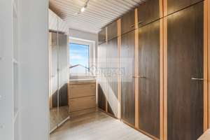 Familienfreundliches Reihenhaus mit ausgebautem Dachgeschoss, Garage und Stellplatz  – Die vollständige Adresse der Immobilie erhältst du vom Anbieter., 85053 Südost, Ingolstadt – Vorschaubild 9