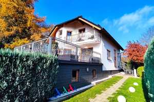 Wohnhaus mit gehobener Aussstattung in bevorzugter Wohnlage! – Plauen – Vorschaubild 2