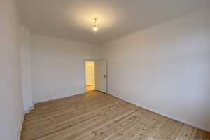 Wundervolle 2 Zimmerwohnung, frisch renoviert und ab sofort Verfügbar! – Berlin – Vorschaubild 2