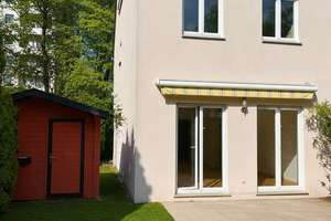 Familienfreundliches "Raumwunder" in Lichterfelde-West: REH mit rund 170 qm Wohn-/Nutzfläche! – Die vollständige Adresse der Immobilie erhältst du vom Anbieter., 12205 Lichterfelde, Berlin – Vorschaubild 2