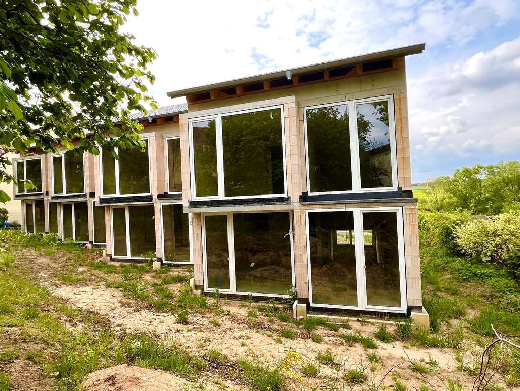 Immobilie in Kammerstein - Neubau-Reihenendhaus im Rohbauzustand – Ihr Ausbau, Ihr Stil, Ihr Zuhause - Bild 3