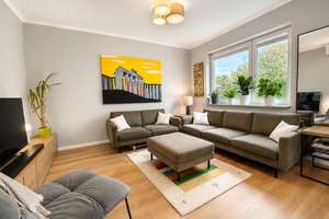 Helle 3-Zimmer-Wohnung mit Loggia & Klimaanlage in ruhiger Lage - Steglitz – provisionsfrei – Rückertstraße 13, 12163 Steglitz, Berlin – Vorschaubild 1