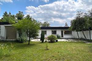 Charmanter Bungalow auf einem großen Grundstück in Borgfeld