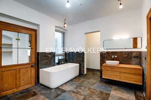 Denkmalgeschützte, stilvoll sanierte Altbau-Residenz mit Aufzug in der Regensburger Innenstadt – Die vollständige Adresse der Immobilie erhältst du vom Anbieter., 93047 Innenstadt, Regensburg – Vorschaubild 9