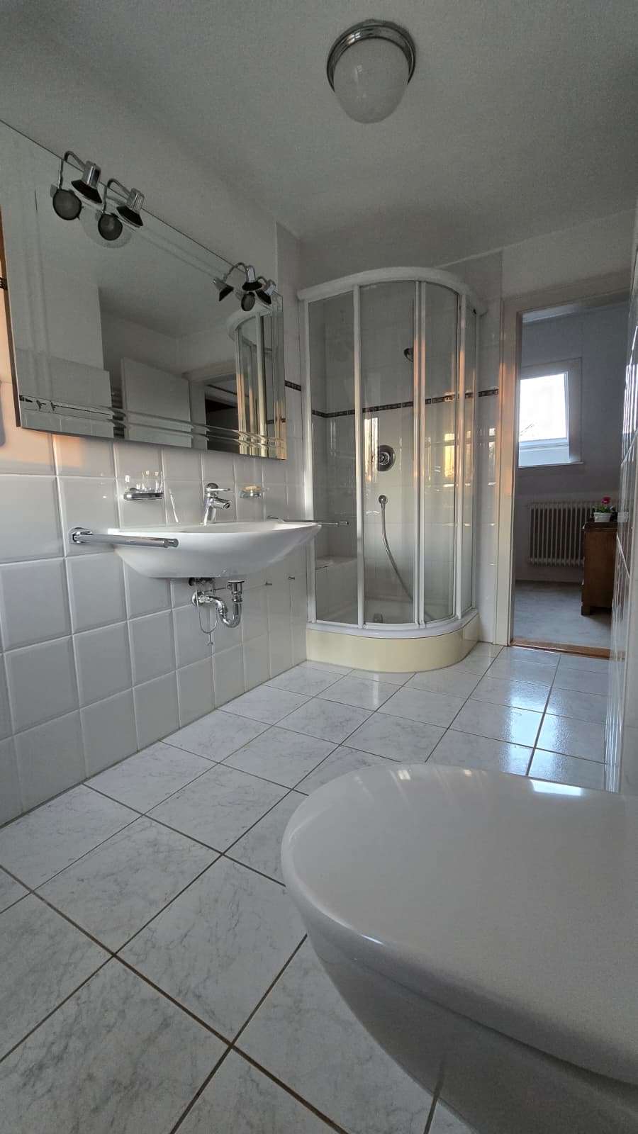 Immobilie in Büdelsdorf - Besonders familiengerechtes, charmantes Einfamilienhaus mit Doppelgarage und tollem Garten! - Bild 5