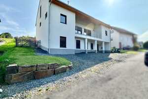 **Exklusiver und energieeffizienter Neubau mit Naturpool in ruhiger Lage von Limbach** – Westerwaldkreis – Vorschaubild 3